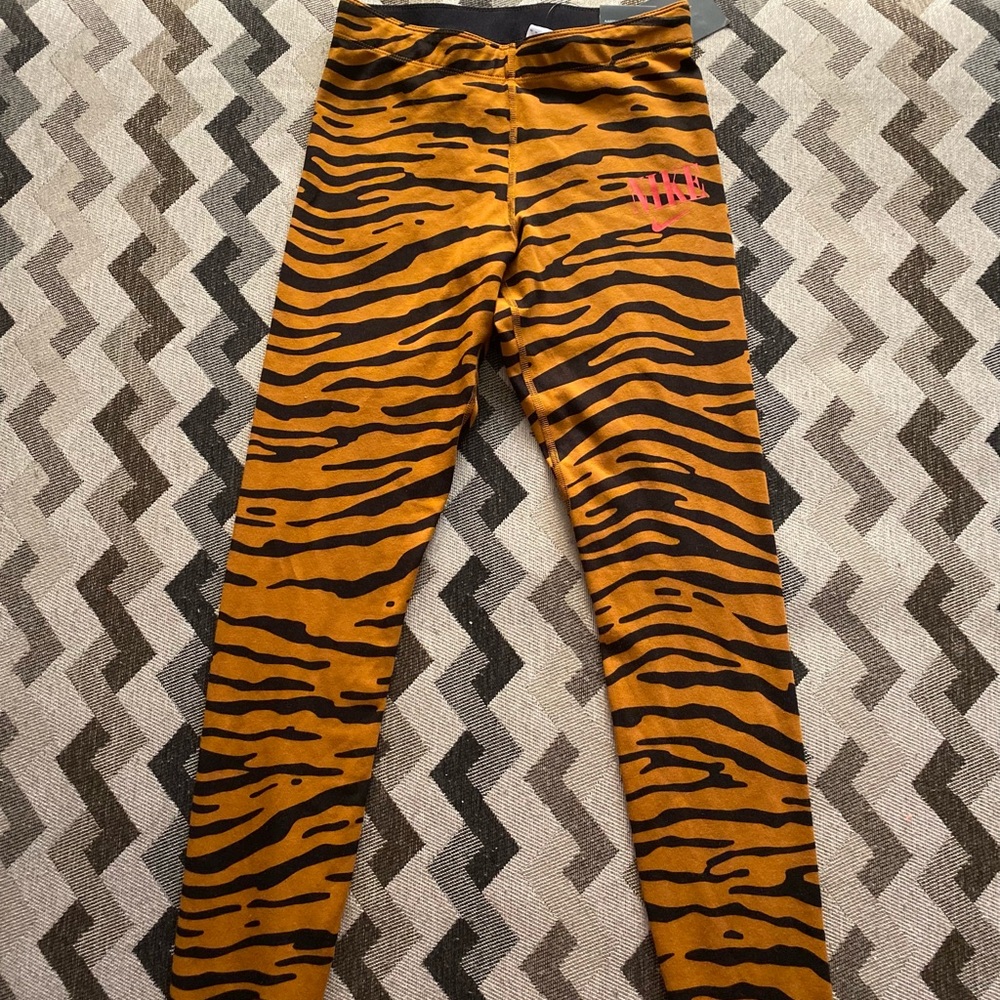 Authentic Brand new Nike tights